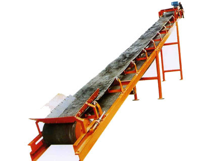 TD Stone Rock Rubber Belt Conveyor 1400mm ความกว้างโครงเหล็กคาร์บอน